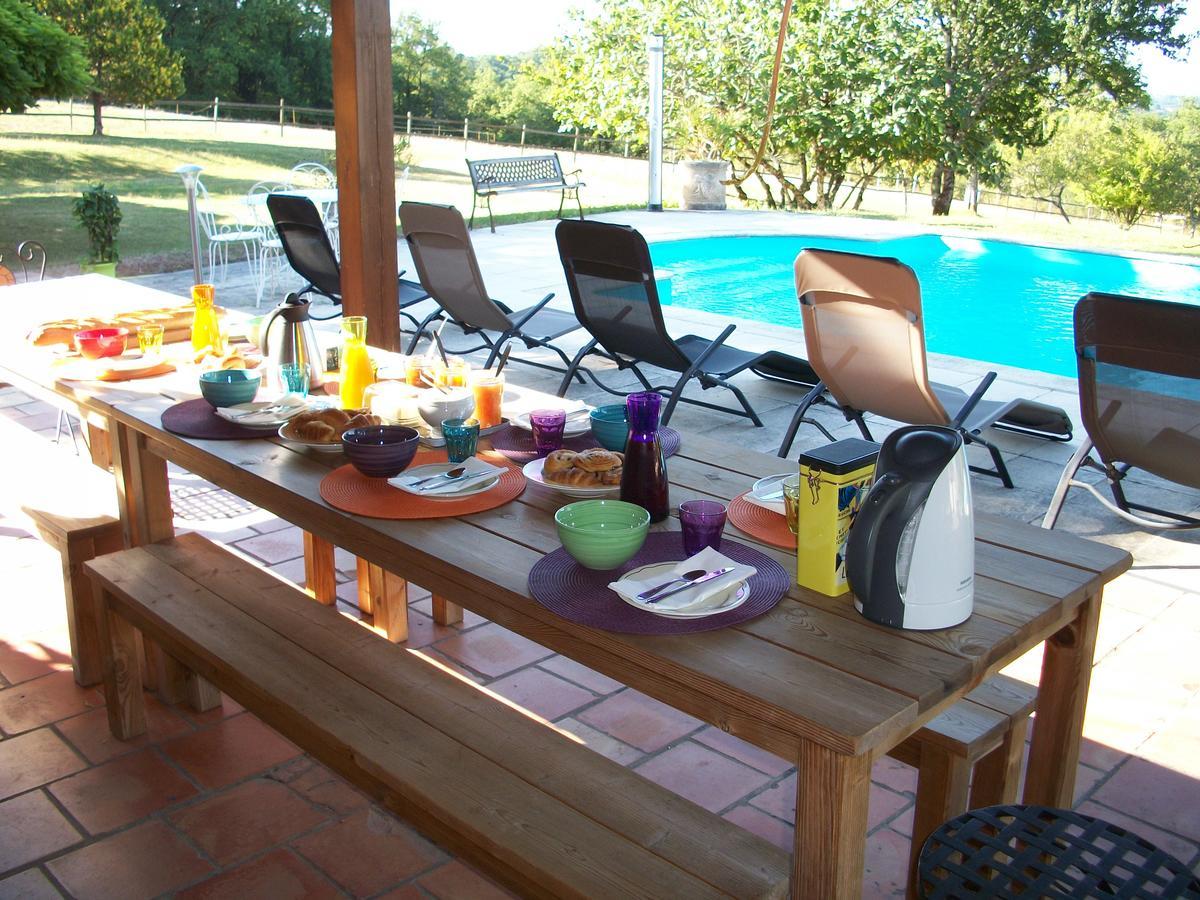 Le Pre Joli Hotel Beaugas Buitenkant foto