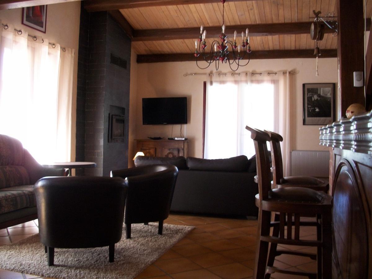 Le Pre Joli Hotel Beaugas Buitenkant foto